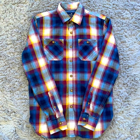 AMERICAN EAGLE PLAID BUTTON DOWN LONG SLEEVE - Picture 2 of 8